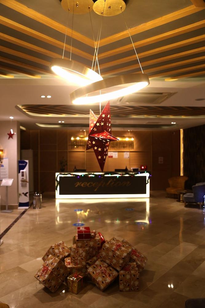 Sealife Lounge Hotel - Adult Only