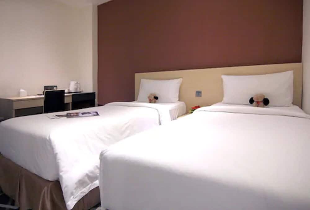 Pacific Express Hotel Central Market