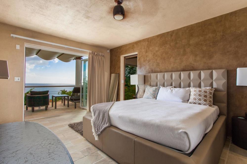 Ceblue Luxury Villas