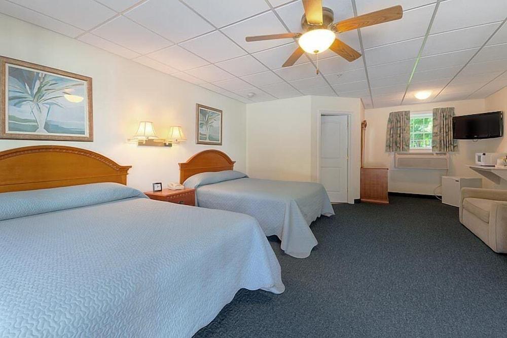 Cromwell Harbor Motel