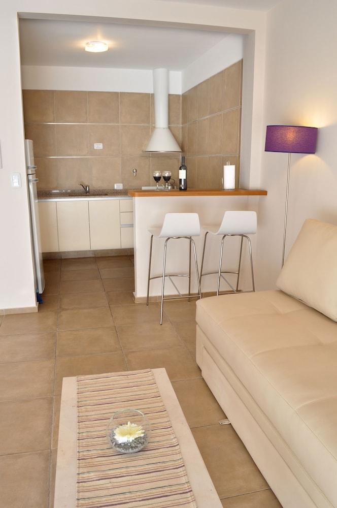 Cimma Suites Apart-Hotel