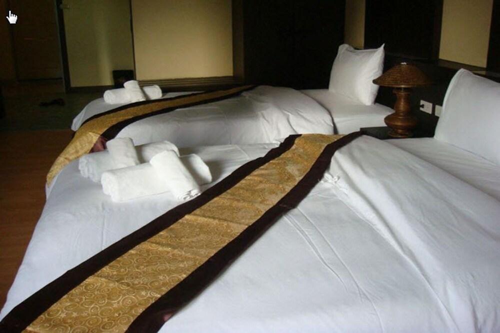 King Royal Garden Inn