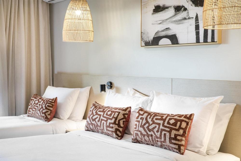 Nightcap at Dalrymple Hotel