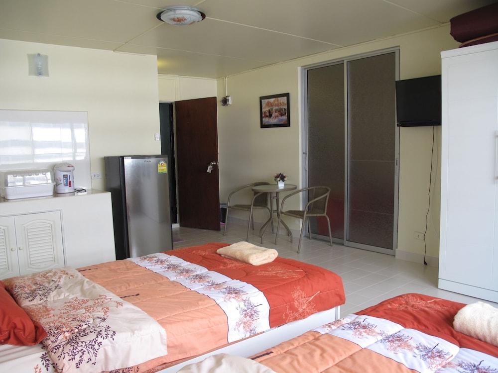 SK Muangthongthani Apartment