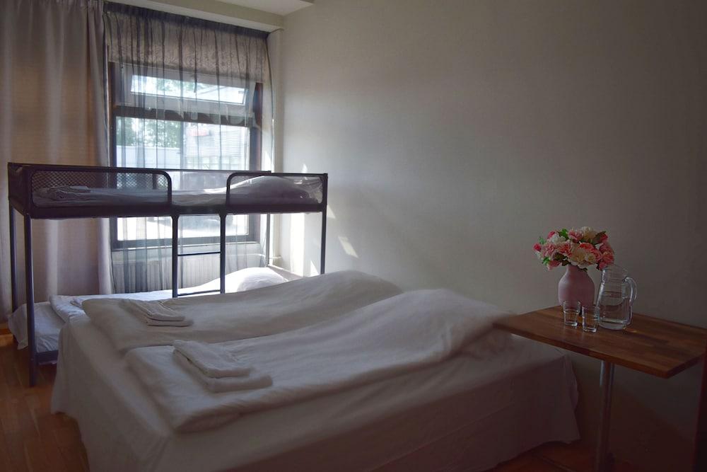 Arkadia Hotel & Hostel