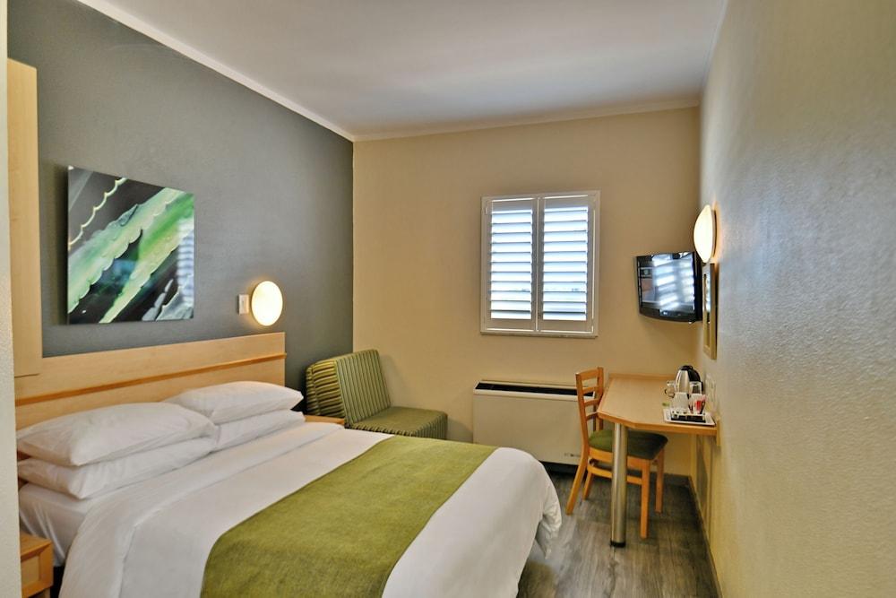 Road Lodge Southgate