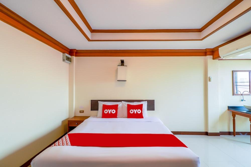 OYO 807 Suan​ Dok​ Kaew​ Hotel​