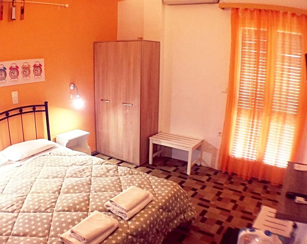 Avra Budget Beach Hotel