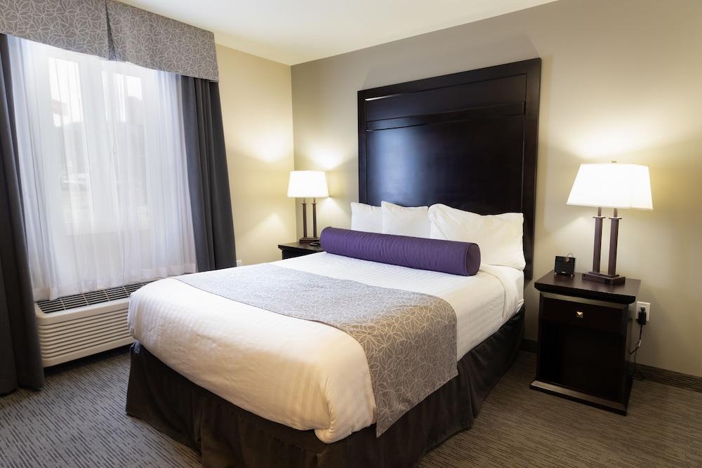 The Kanata by BCMInns Blairmore