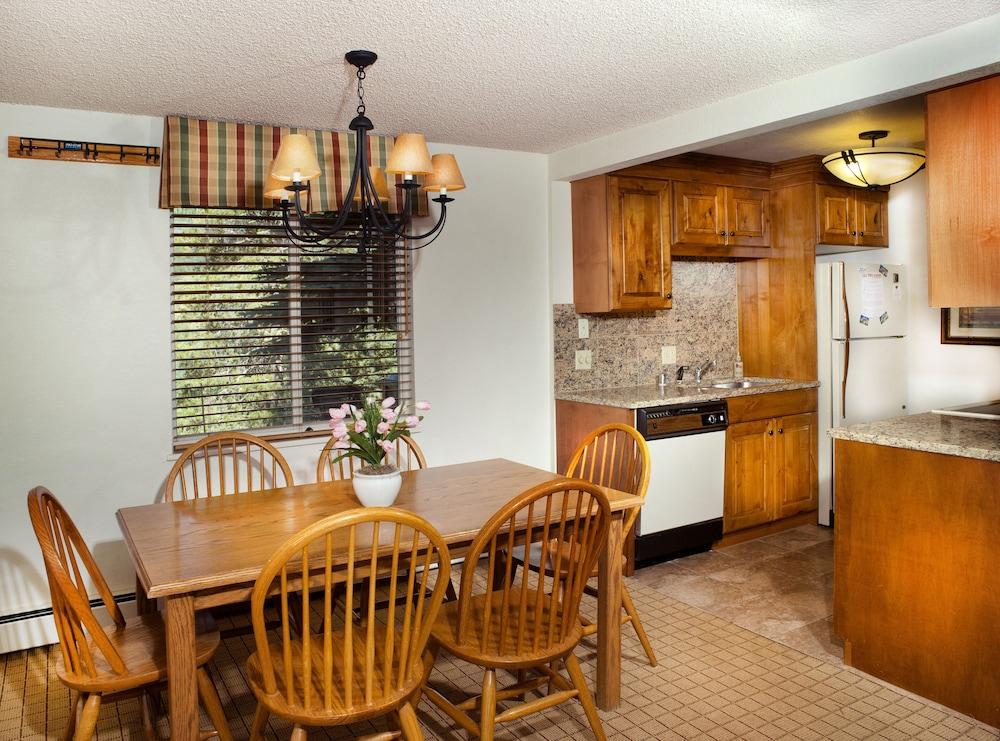 GetAways at Eagle Point