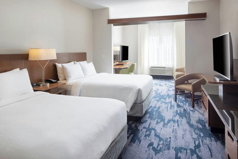 Fairfield Inn & Suites Springfield Northampton/Amherst