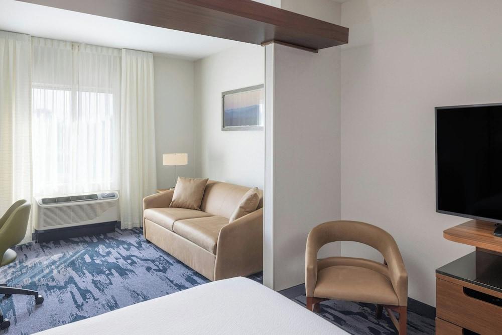 Fairfield Inn & Suites Springfield Northampton/Amherst