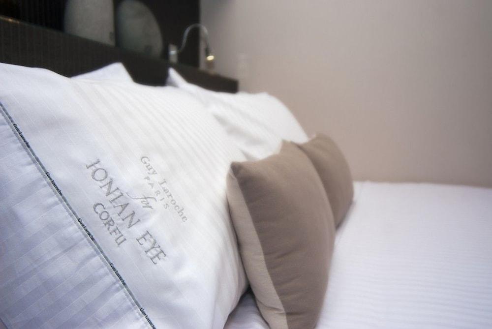 Ionian Eye Design Studios & Spa