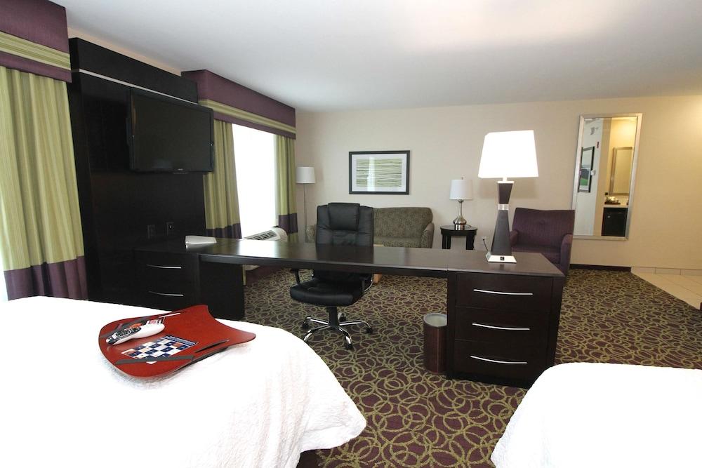Hampton Inn & Suites Sandusky/Milan