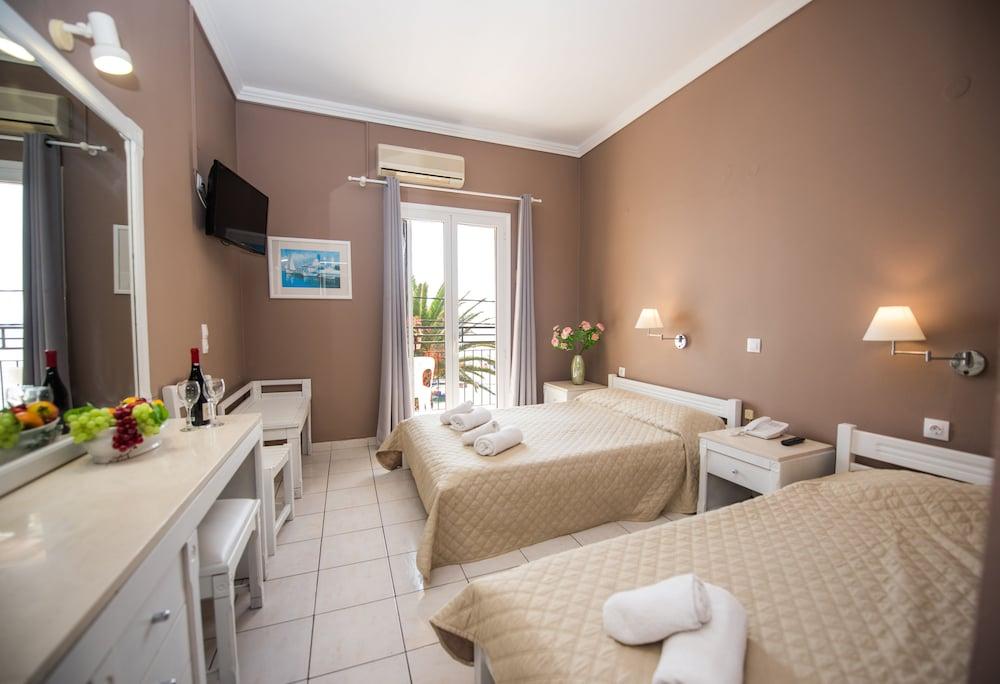 Mega Hotel by Checkin