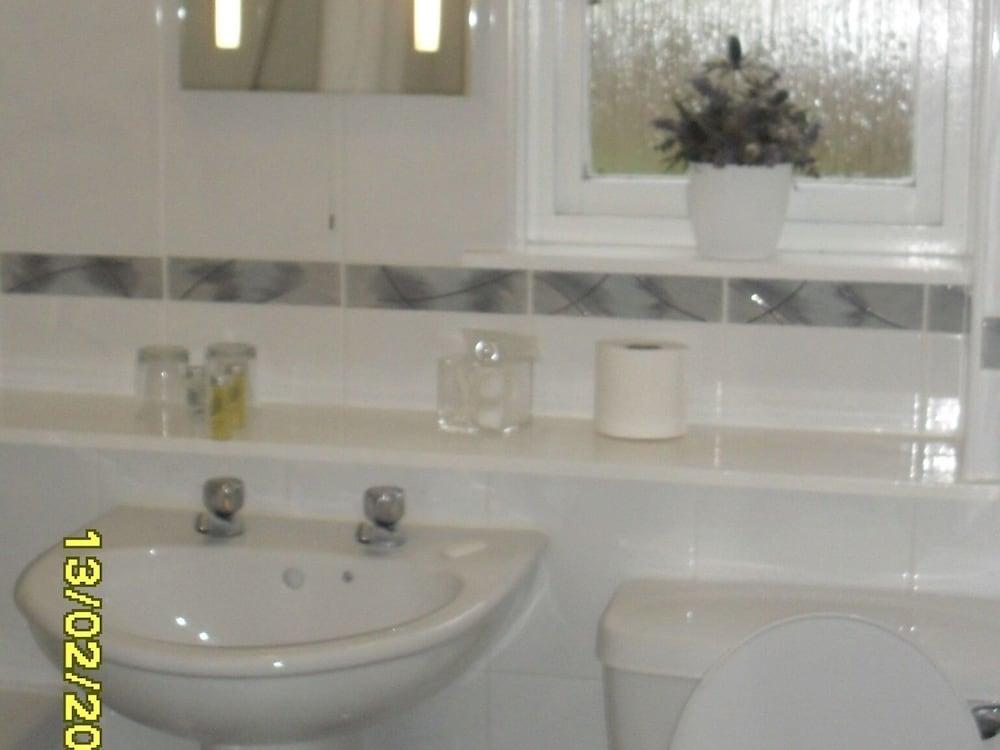 The Old Library & Lodge