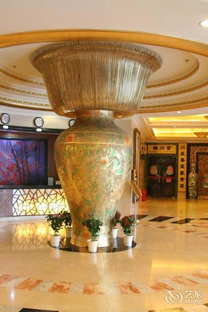 The Royal Palace Hotel