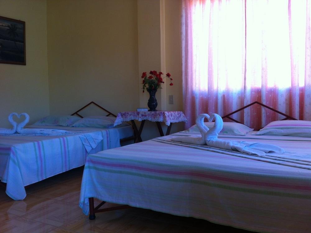 Merly's Place Cottages