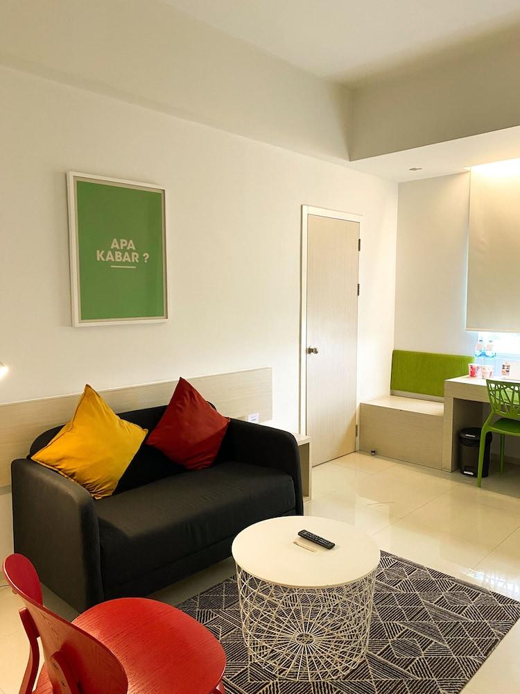 Zuri Express Mangga Dua