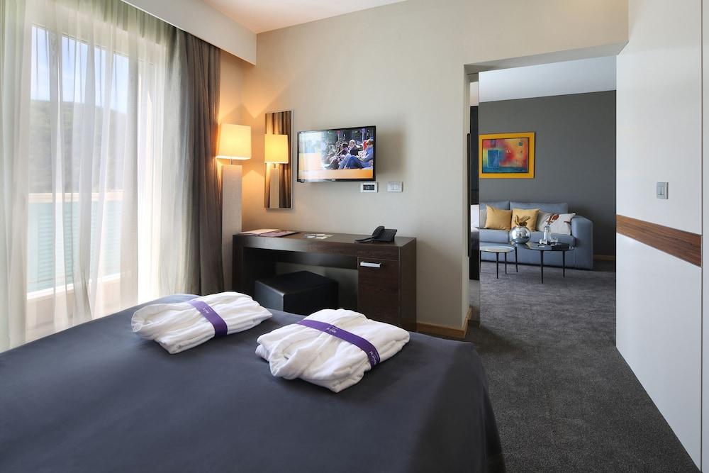 Adoral Boutique Hotel