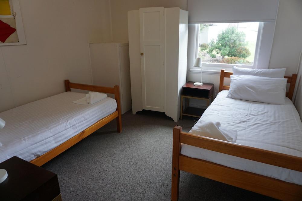 Low Head Pilot Station