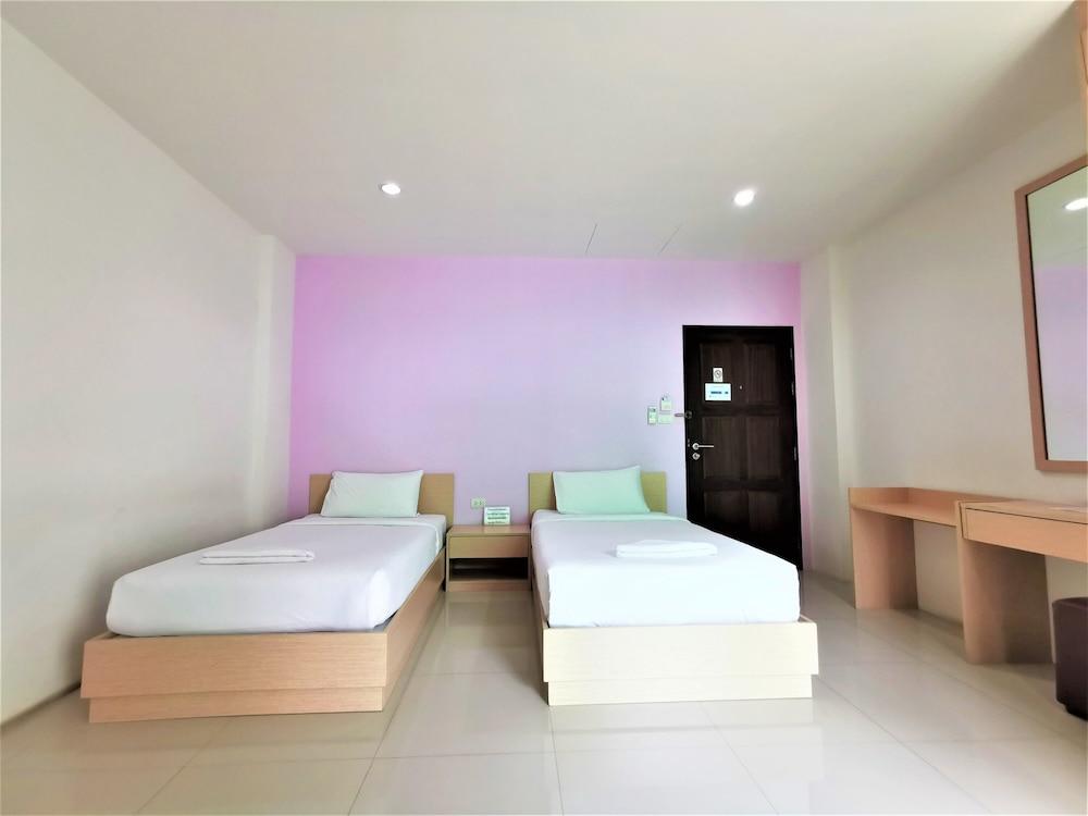 Hua Hin Irooms Hotel