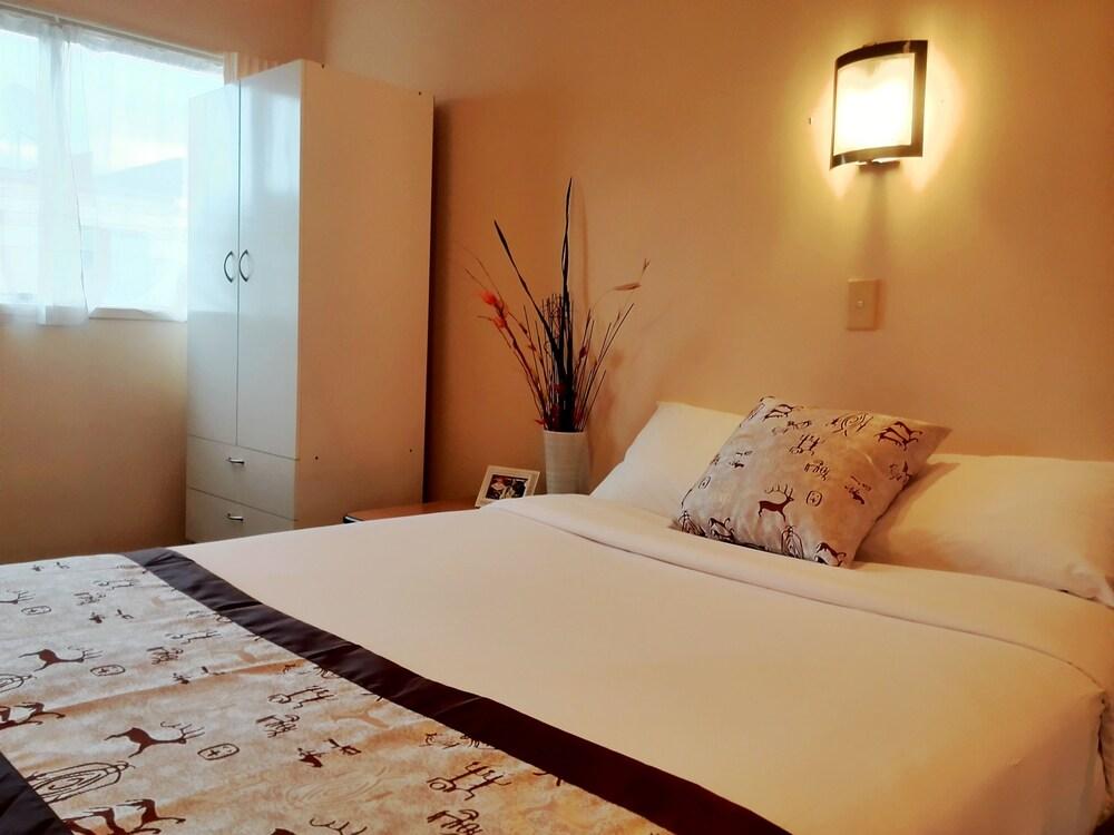 Ann’s Volcanic Motel