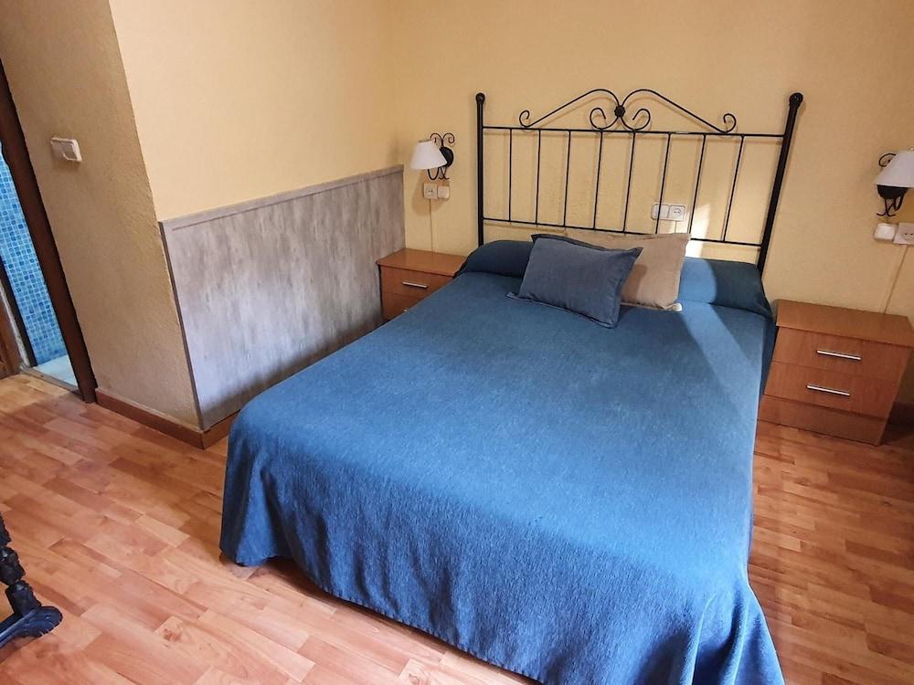 Arteaga Hostal & Baños Árabes Elvira