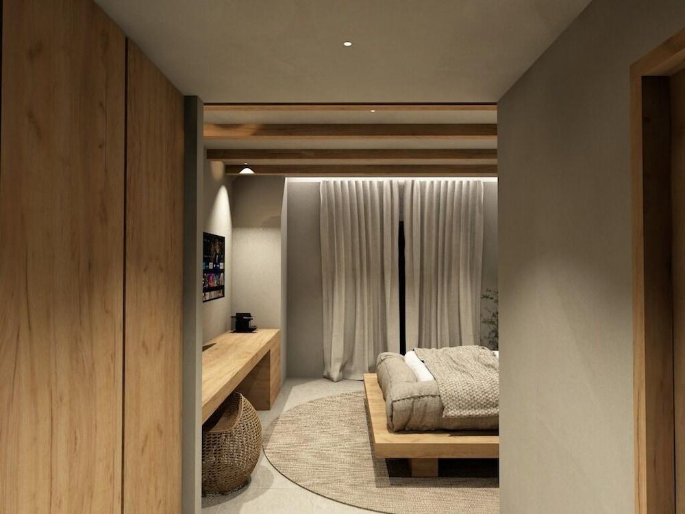 Indigo Suites Collection Adults Only.