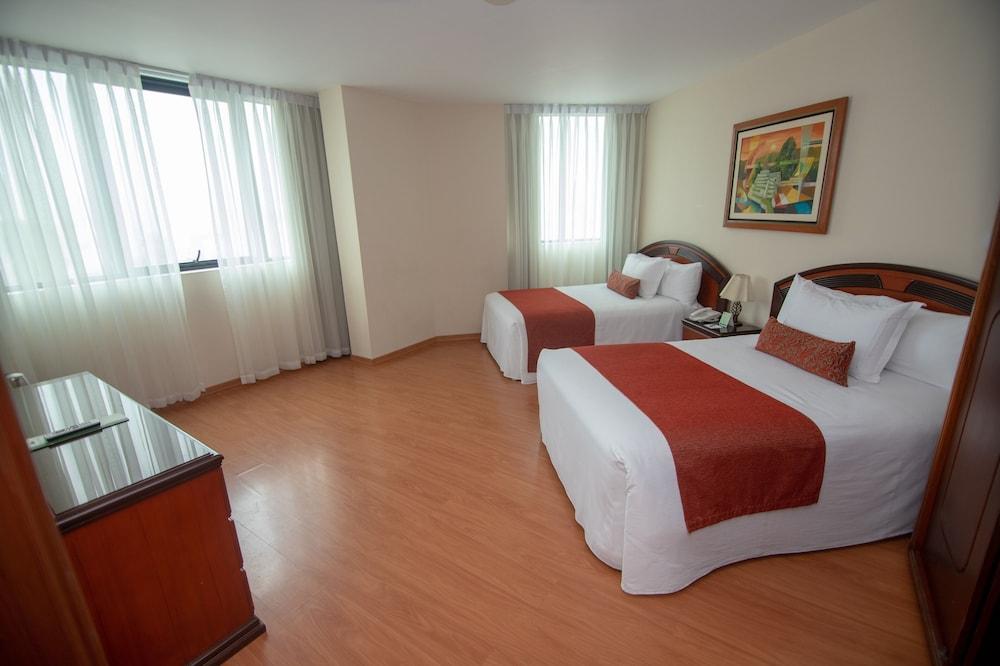 Miraflores Colon Hotel