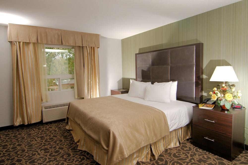 Paradise Inn and Suites - Redwater