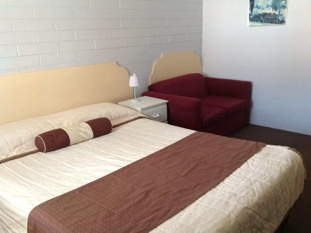 Sunraysia Motel & Holiday Apartments