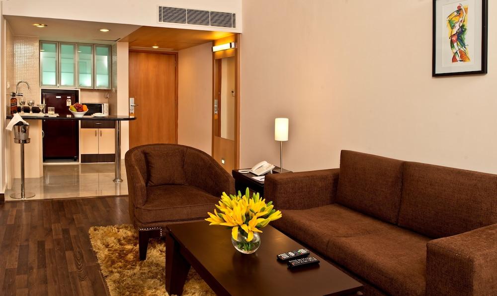 Red Fox by Lemon Tree Hotels, Bhiwadi