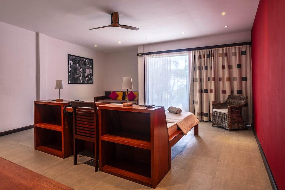 The Barefoot Eco Hotel