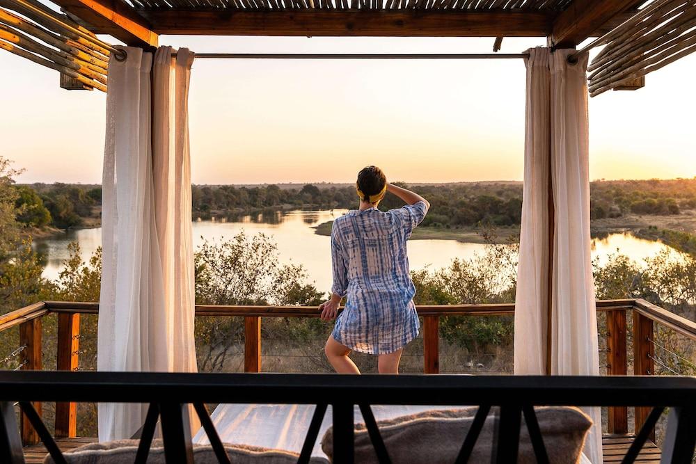 Simbavati Hilltop Lodge