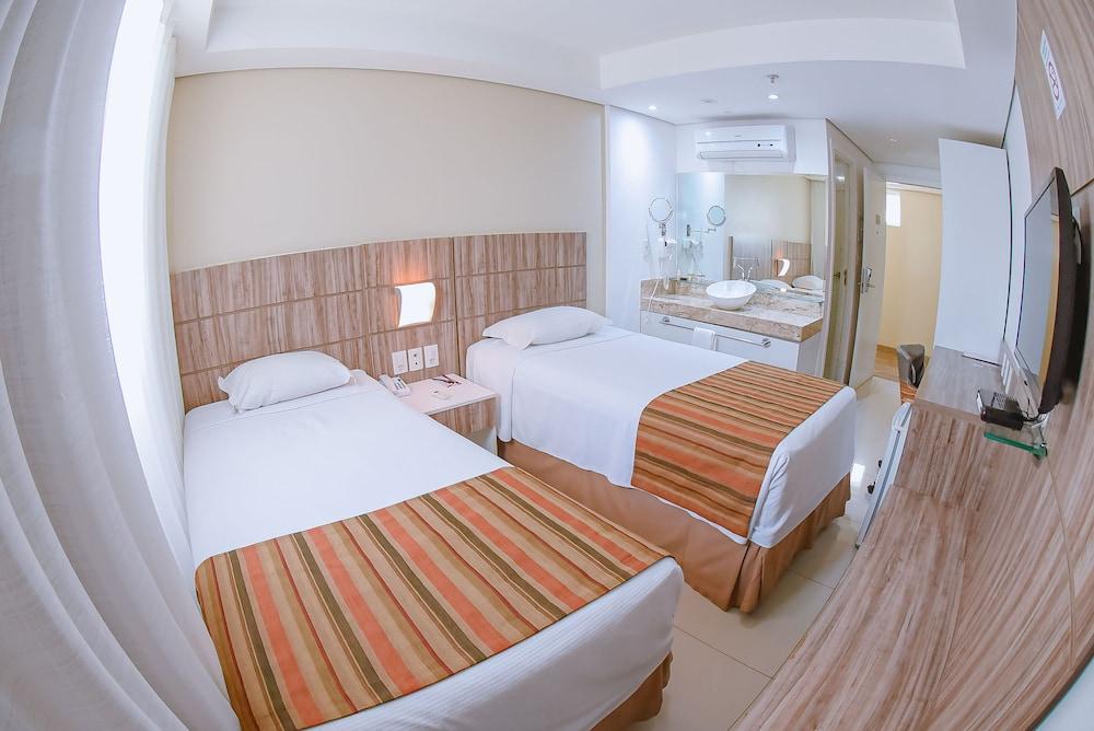 Profissionalle Hotel São Luís