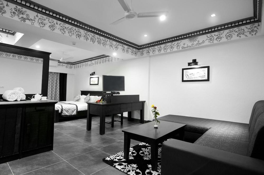 Liwa- The Transit Hotel