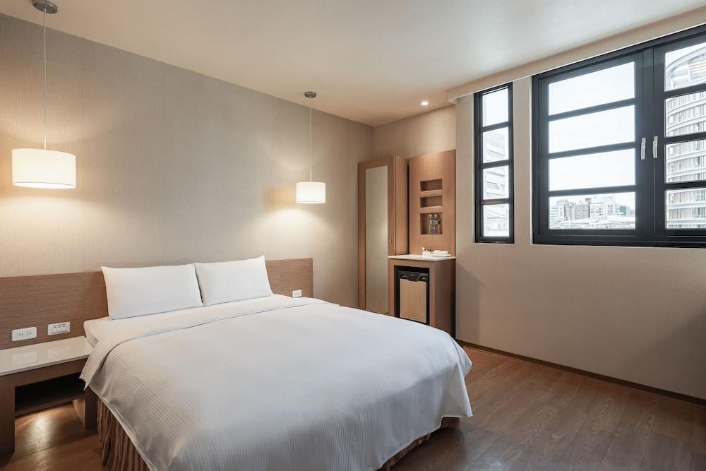 Kindness Hotel - Kaohsiung Main Station