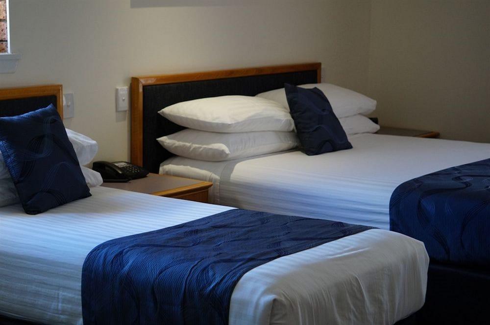 West End Motor Lodge