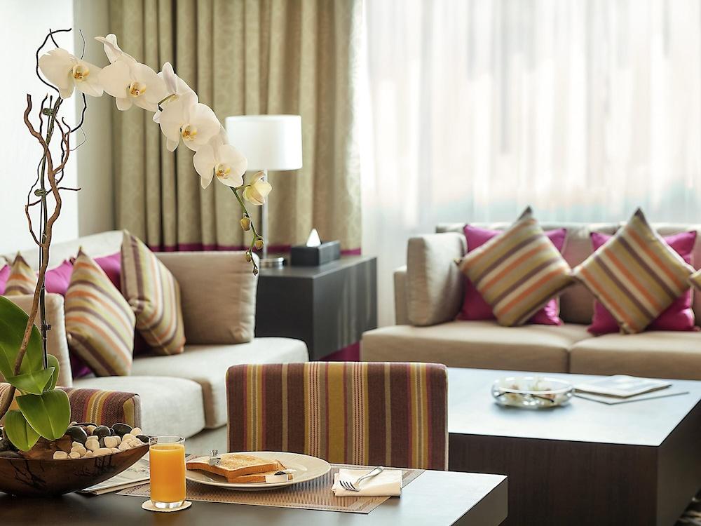 Adagio Premium Dubai Al Barsha