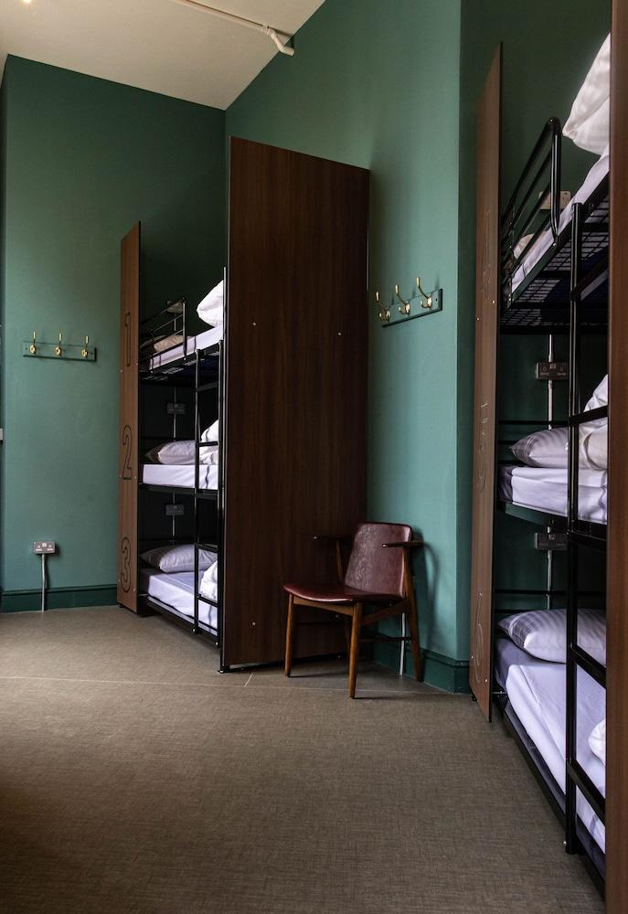 PubLove The White Ferry, Victoria - Hostel