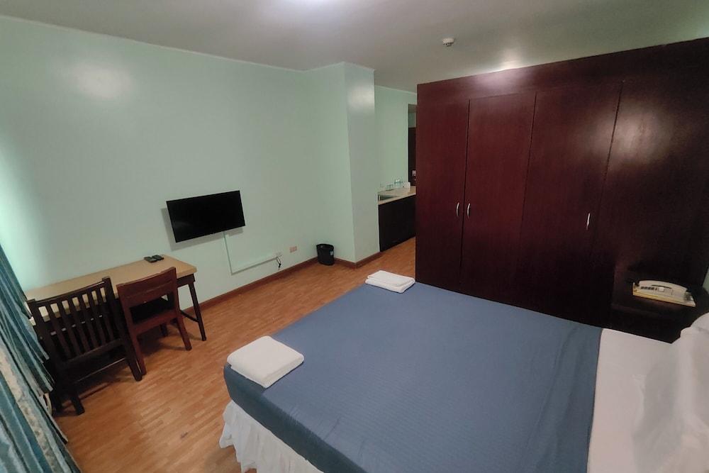 Oftana Suites Cebu near Oakridge