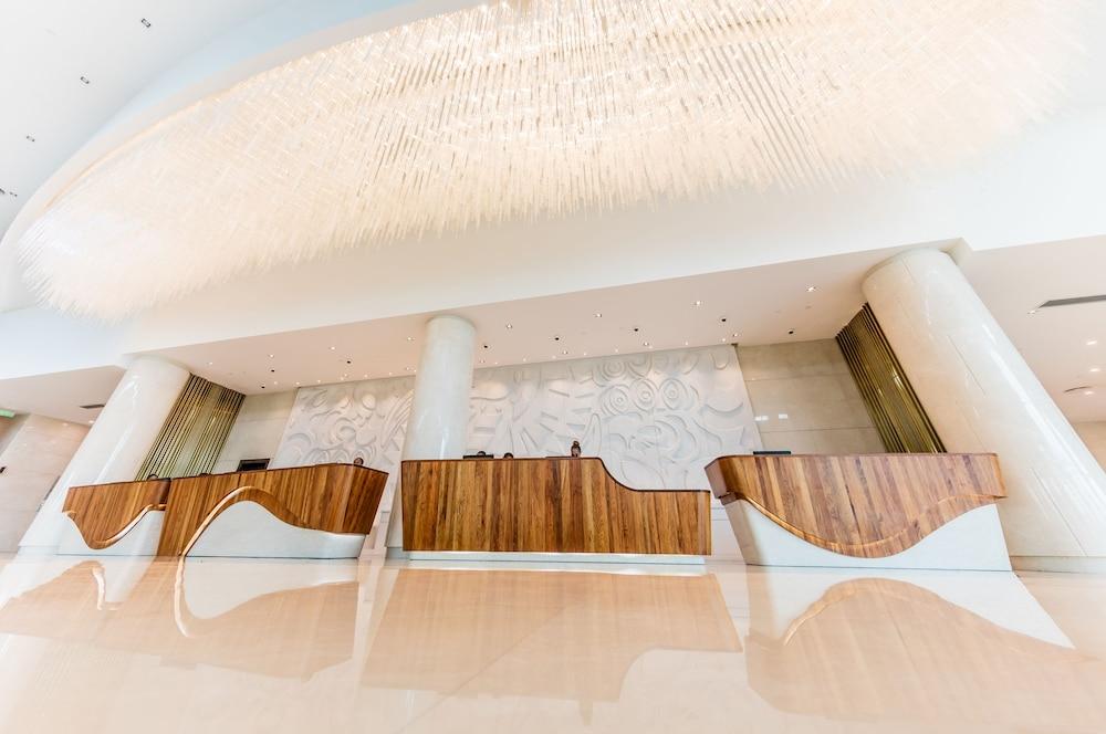 The Stanley Hotel & Suites