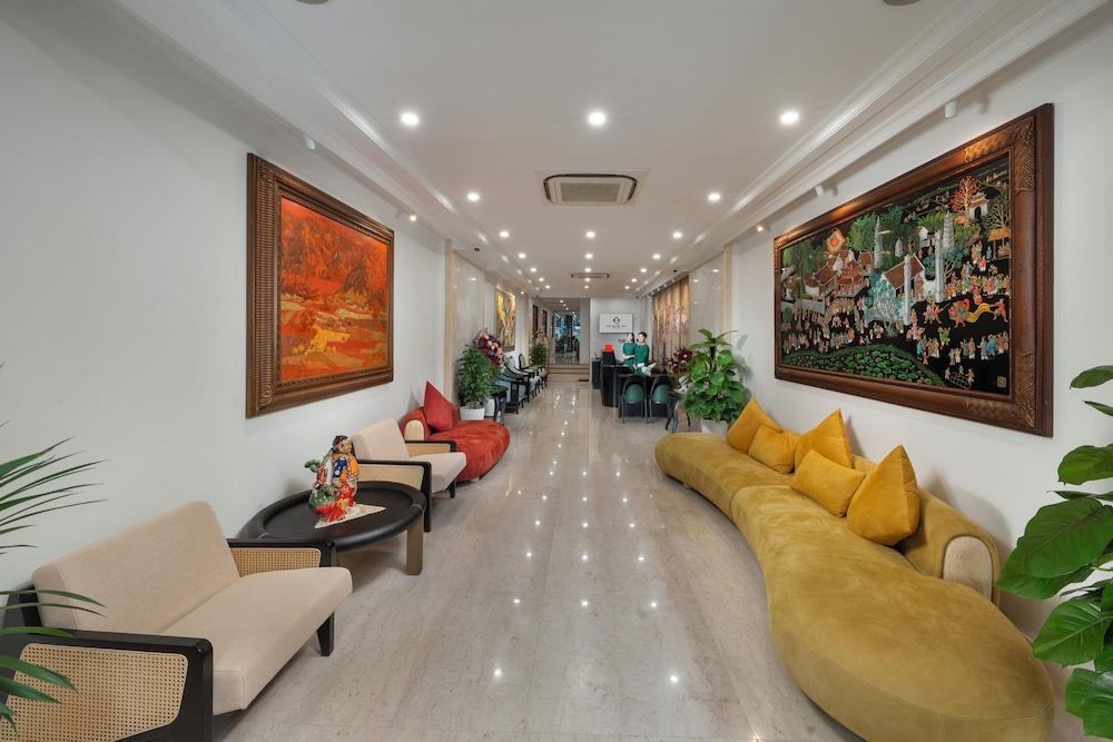 SQ HANG GAI HOTEL & SPA