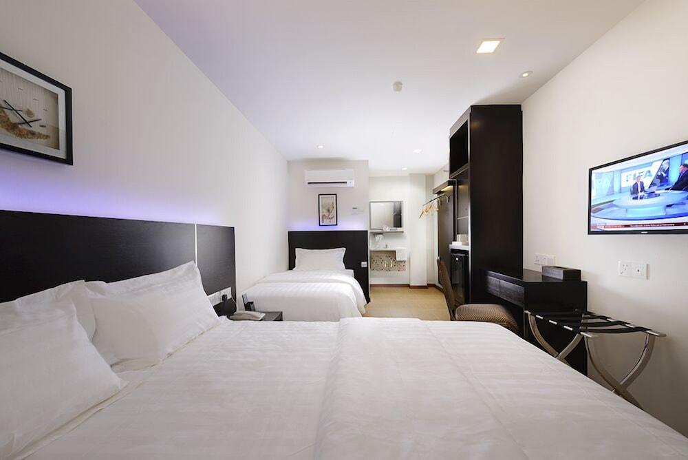 ERNES Hotel Bandar Perda