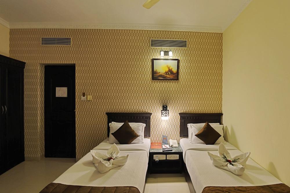 AMS Raj Palace Sundar