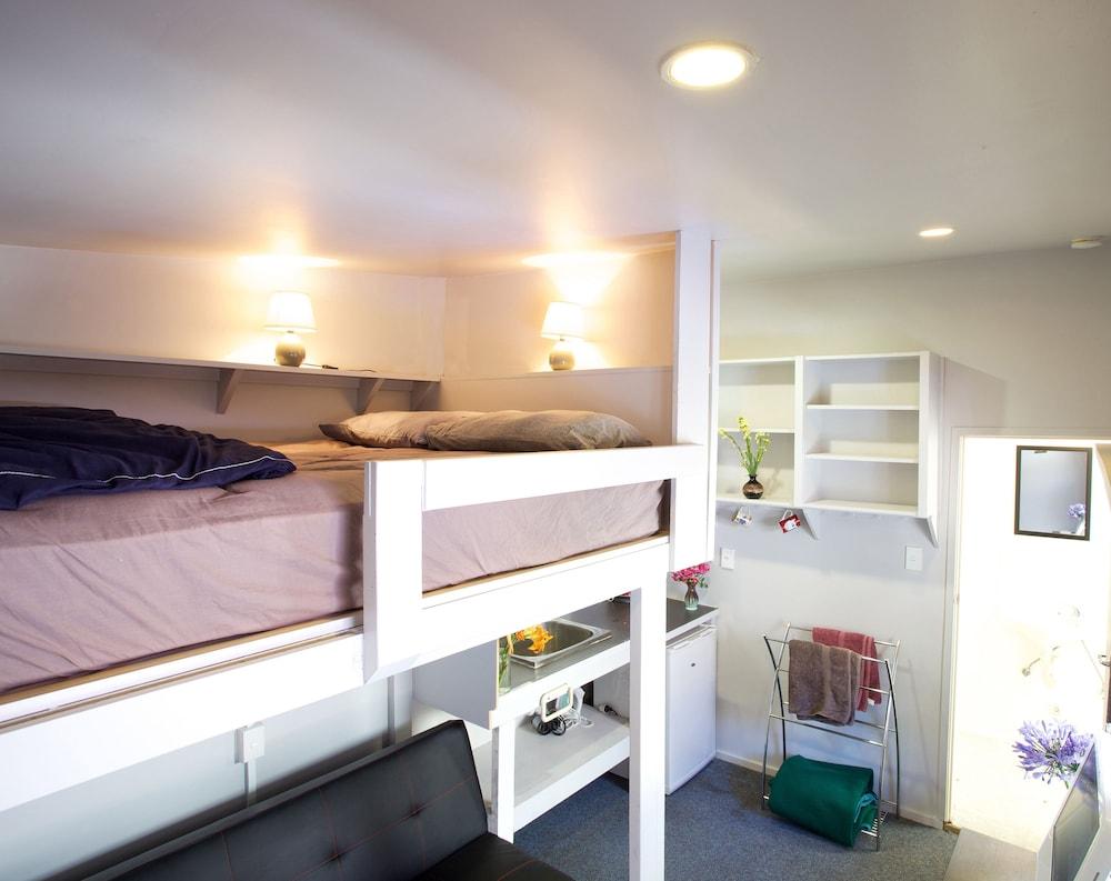 Stables Lodge Backpackers