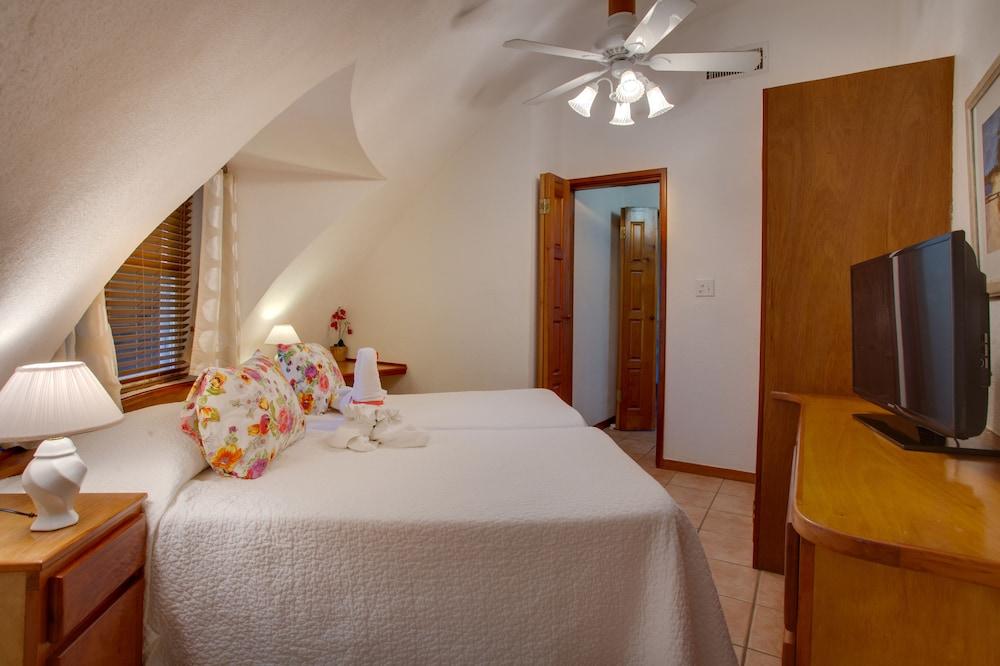 Xanadu Island Resort