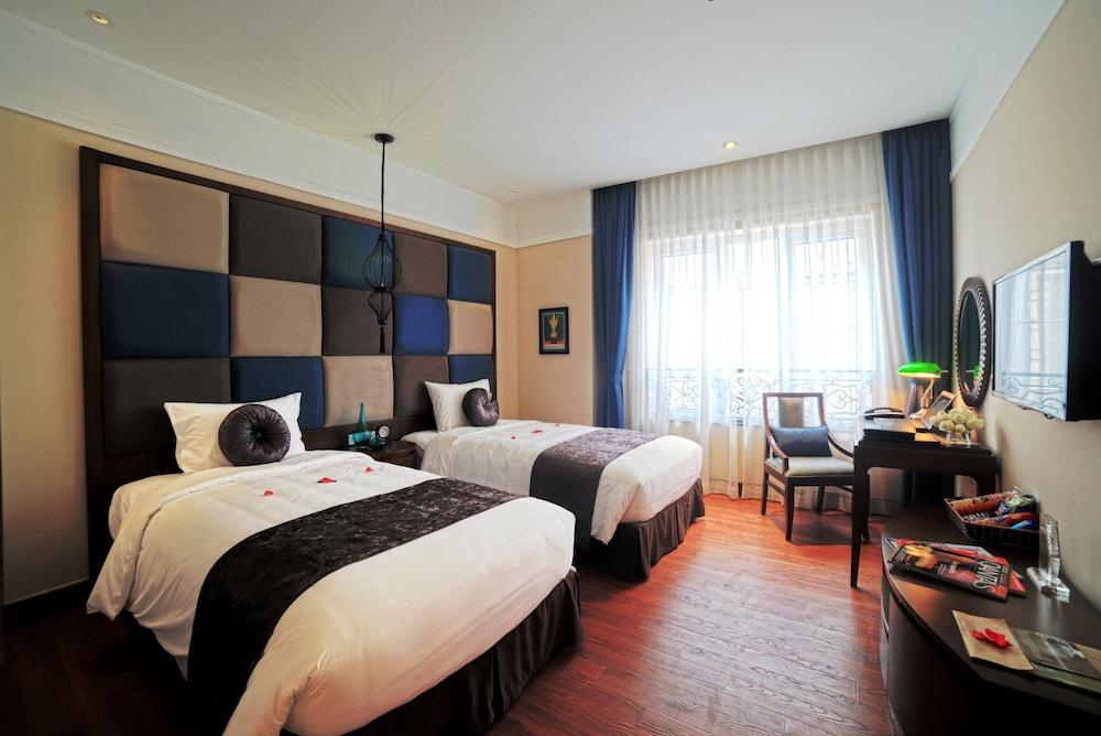 La Siesta Classic Ma May