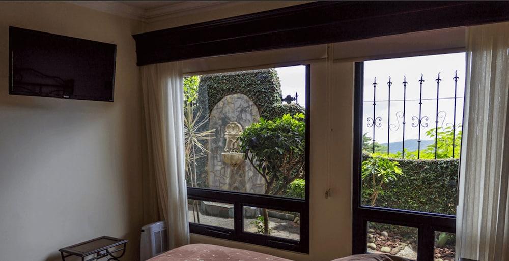 Casas del Toro Monteverde